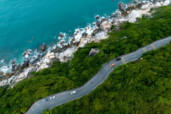 海南环岛旅游公路全线通车：与环保同行，畅享海南生态路之旅